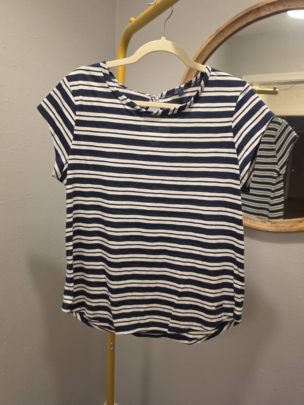 Nautica Navy and White Striped Short Sleeve Tee - Size Large